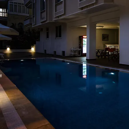 A.emreli Otel Ayvalı