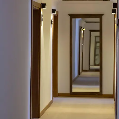 A.emreli Otel Ayvalı