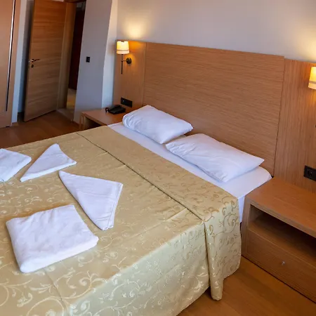 A.emreli Ξενοδοχείο 4*